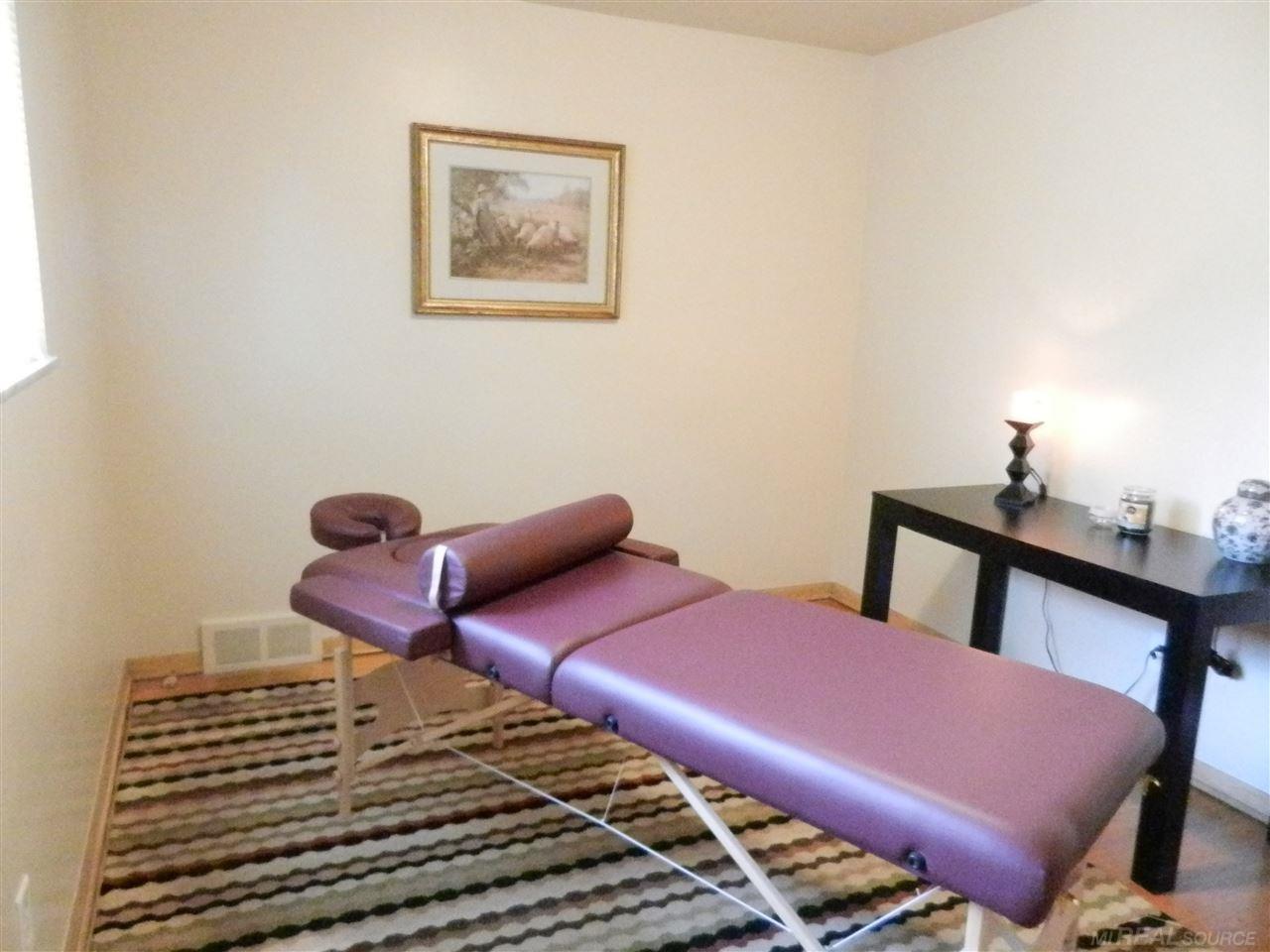 23837 Rausch Avenue Eastpointe, MI 48021 - Photo 21 of 47 31326267-20.JPG