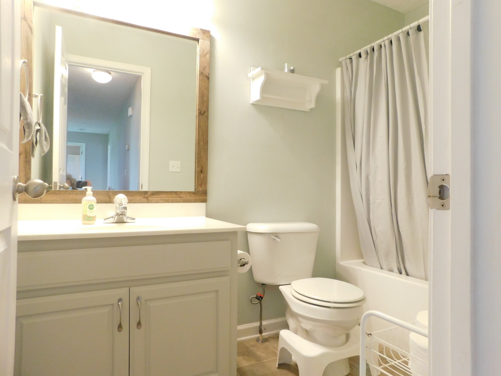 599 Jackson Road Portland, TN 37148 - Photo 22 of 39 a bathroom with a sink a toilet and shower