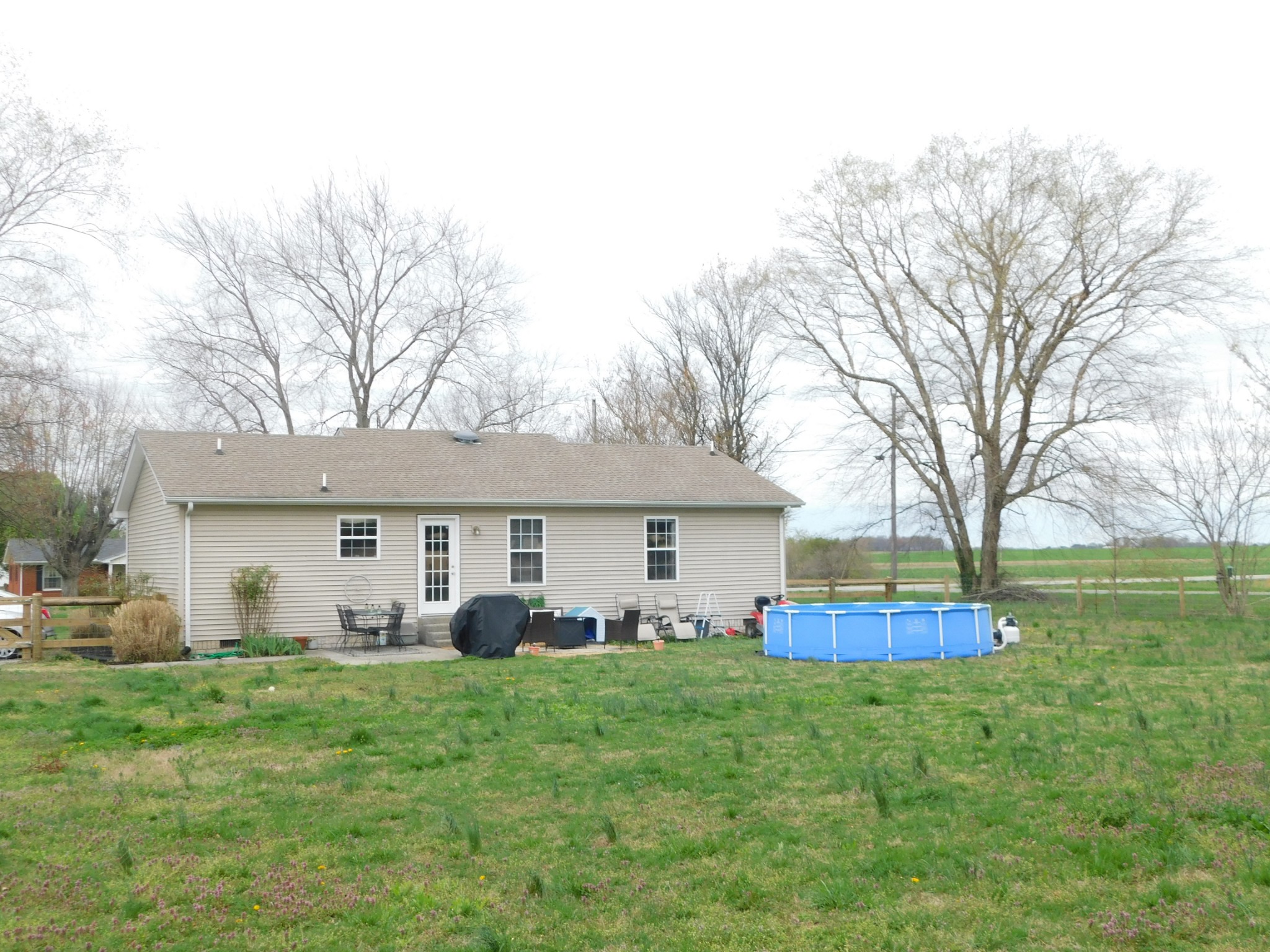599 Jackson Road Portland, TN 37148 - Photo 37 of 39 a view of a house with backyard and sitting area
