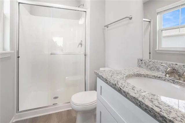 $1,582,500 | 620-622 Fall Meadow Lane, Belton, MO 64012