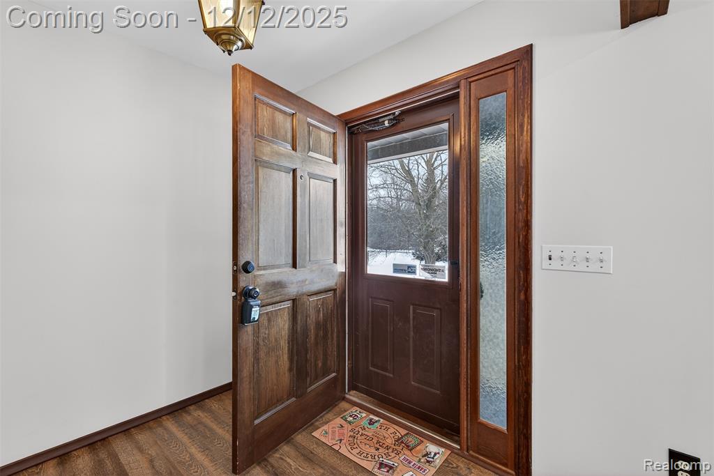 6347 Johnson Road Flushing, MI 48433 - Photo 3 of 43