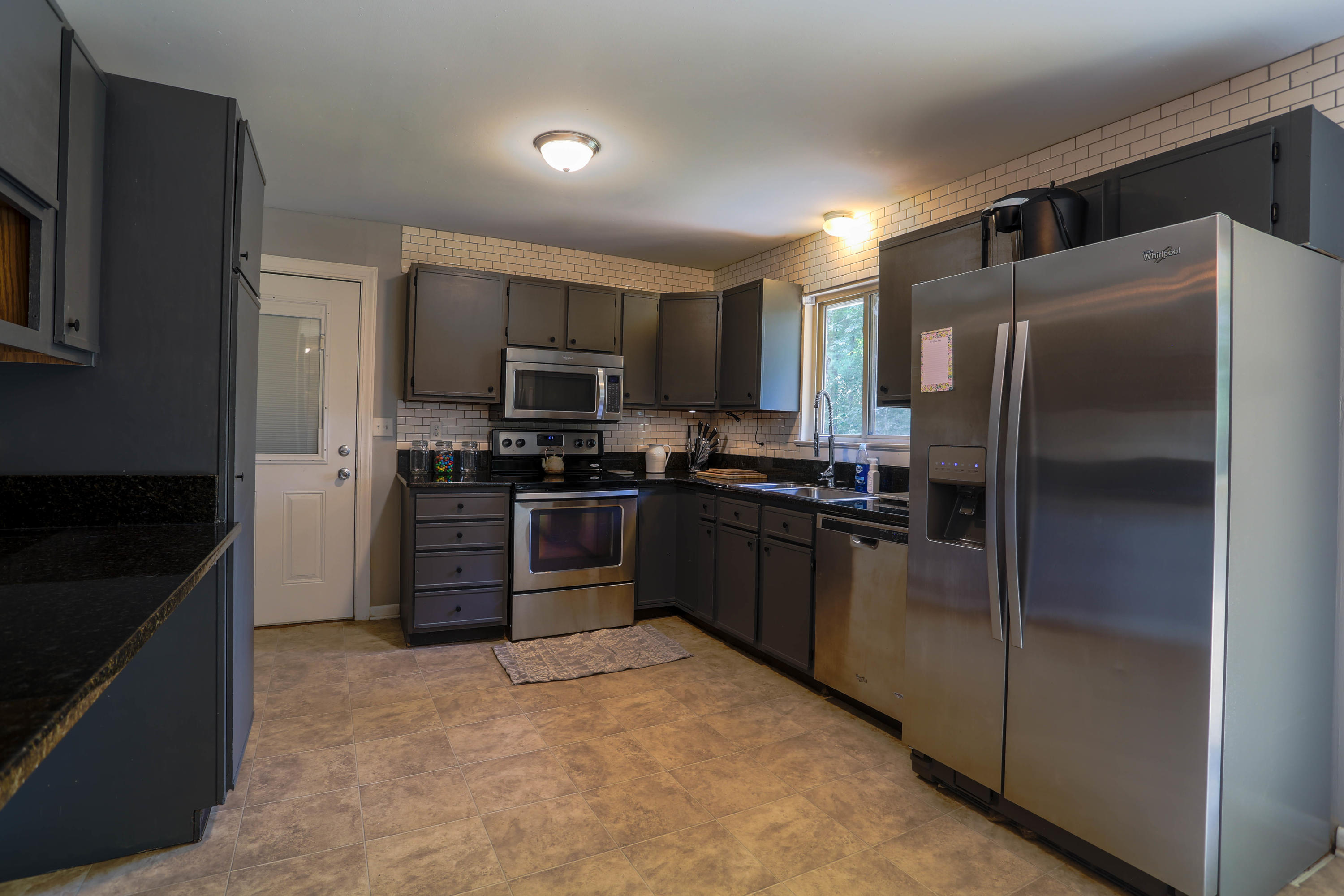 6016 Ridgeview Circle Hixson, TN 37343 - Photo 4 of 19 VW8A9900-HDR (2)