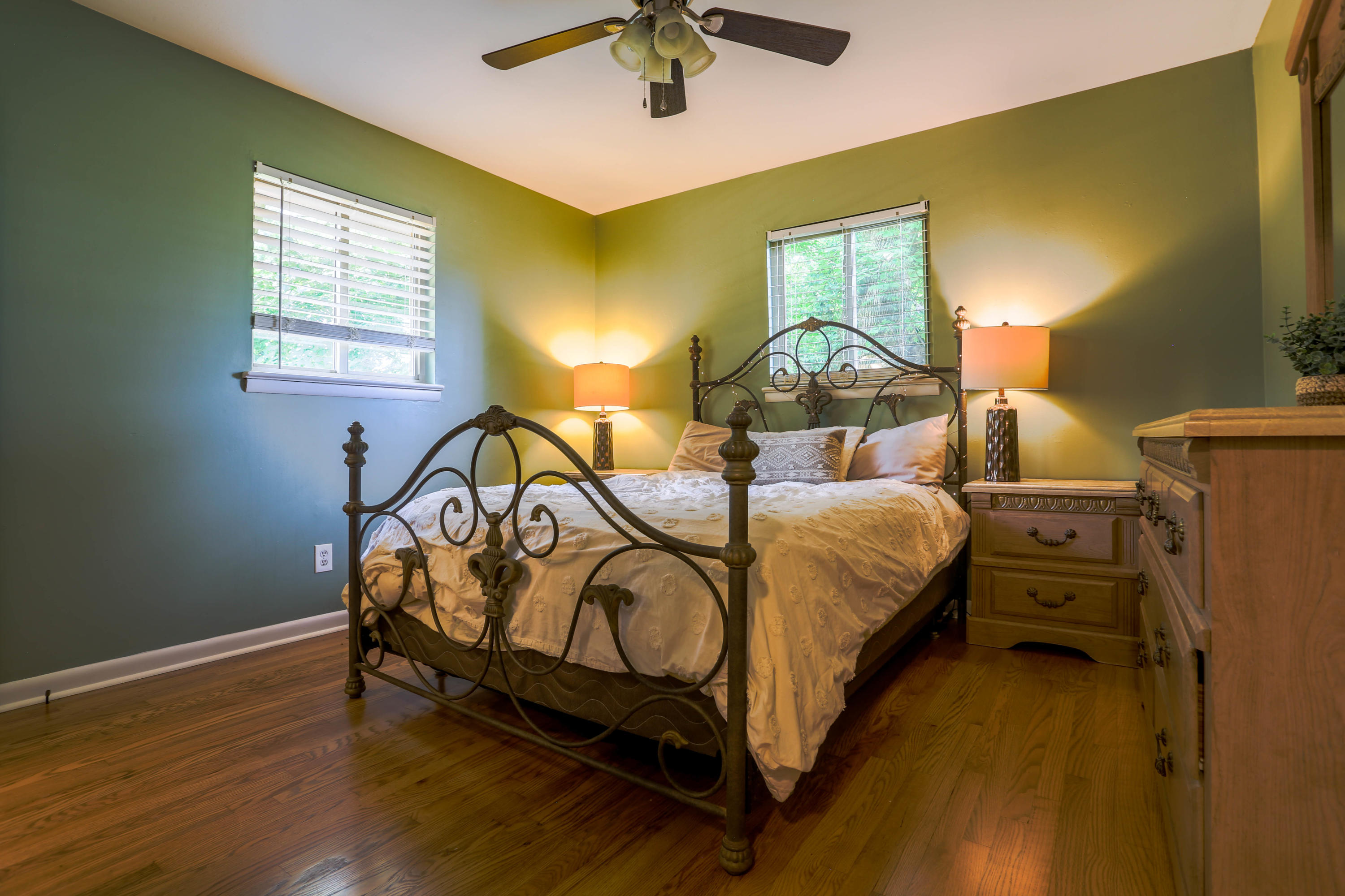 6016 Ridgeview Circle Hixson, TN 37343 - Photo 10 of 19 VW8A9921-HDR (2)