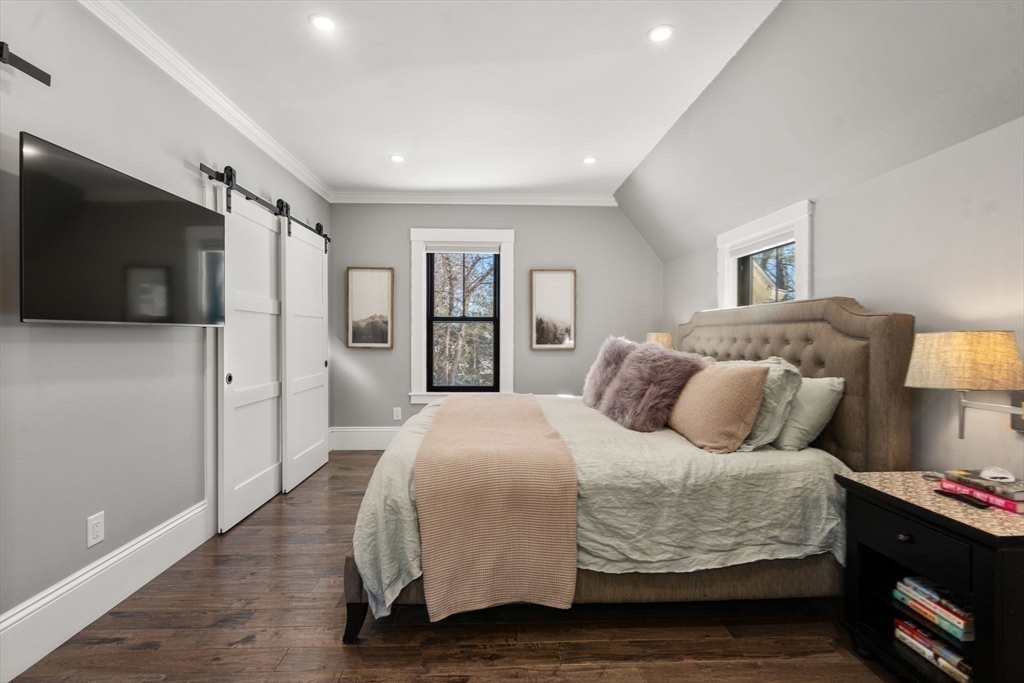40 Kimlo Road Wellesley, MA 02481 - Photo 17 of 38