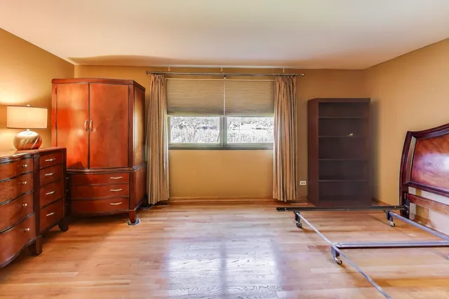 $305,000 | 858 Academy Avenue, Matteson, IL 60443