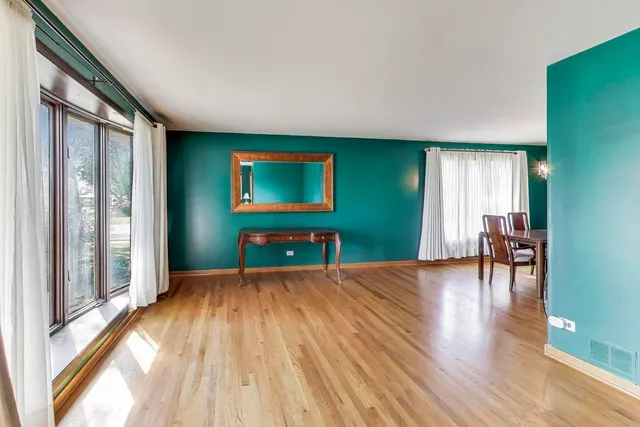 $305,000 | 858 Academy Avenue, Matteson, IL 60443