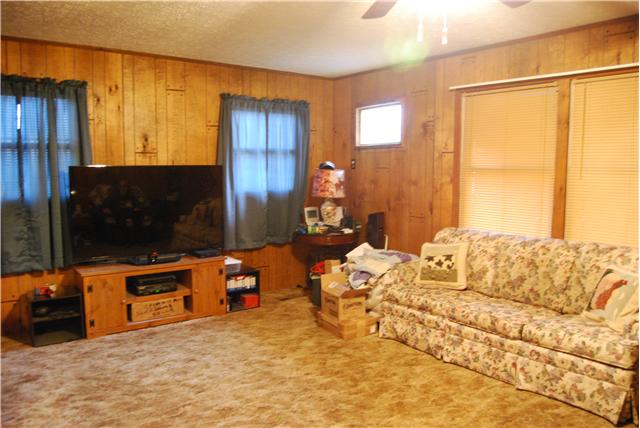 2899 Dodd Hollow Road Centerville, TN 37033 - Photo 6 of 20 Great room is off the kitchen with plenty of windows.