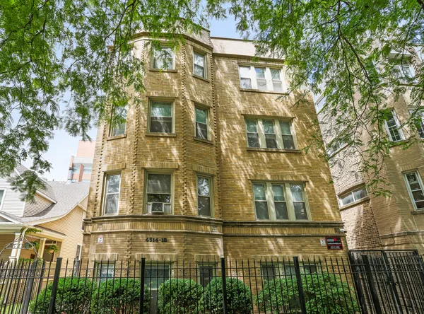 $1,595 | 4514 North Wolcott Avenue, Unit 2A, Chicago, IL 60640