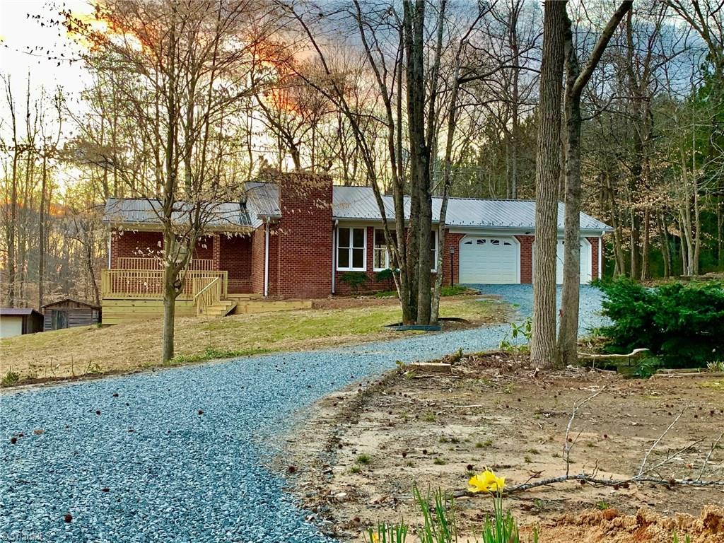 2029 Rowe Road Lexington, NC 27295 - Photo 2 of 30 Gallery Image 2