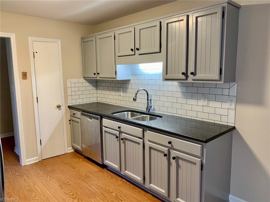 2029 Rowe Road Lexington, NC 27295 - Photo 11 of 30 Gallery Image 11