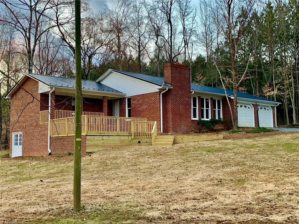 2029 Rowe Road Lexington, NC 27295 - Photo 3 of 30 Gallery Image 3