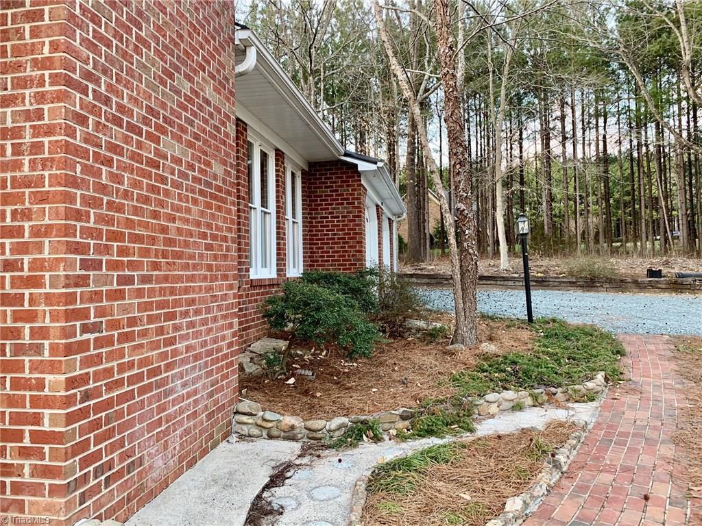 2029 Rowe Road Lexington, NC 27295 - Photo 4 of 30 Gallery Image 4