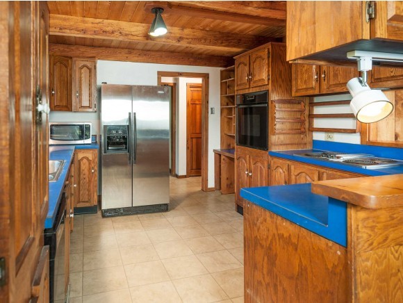 25 Goose Point Road Kittery, ME 03905 - Photo 9 of 27