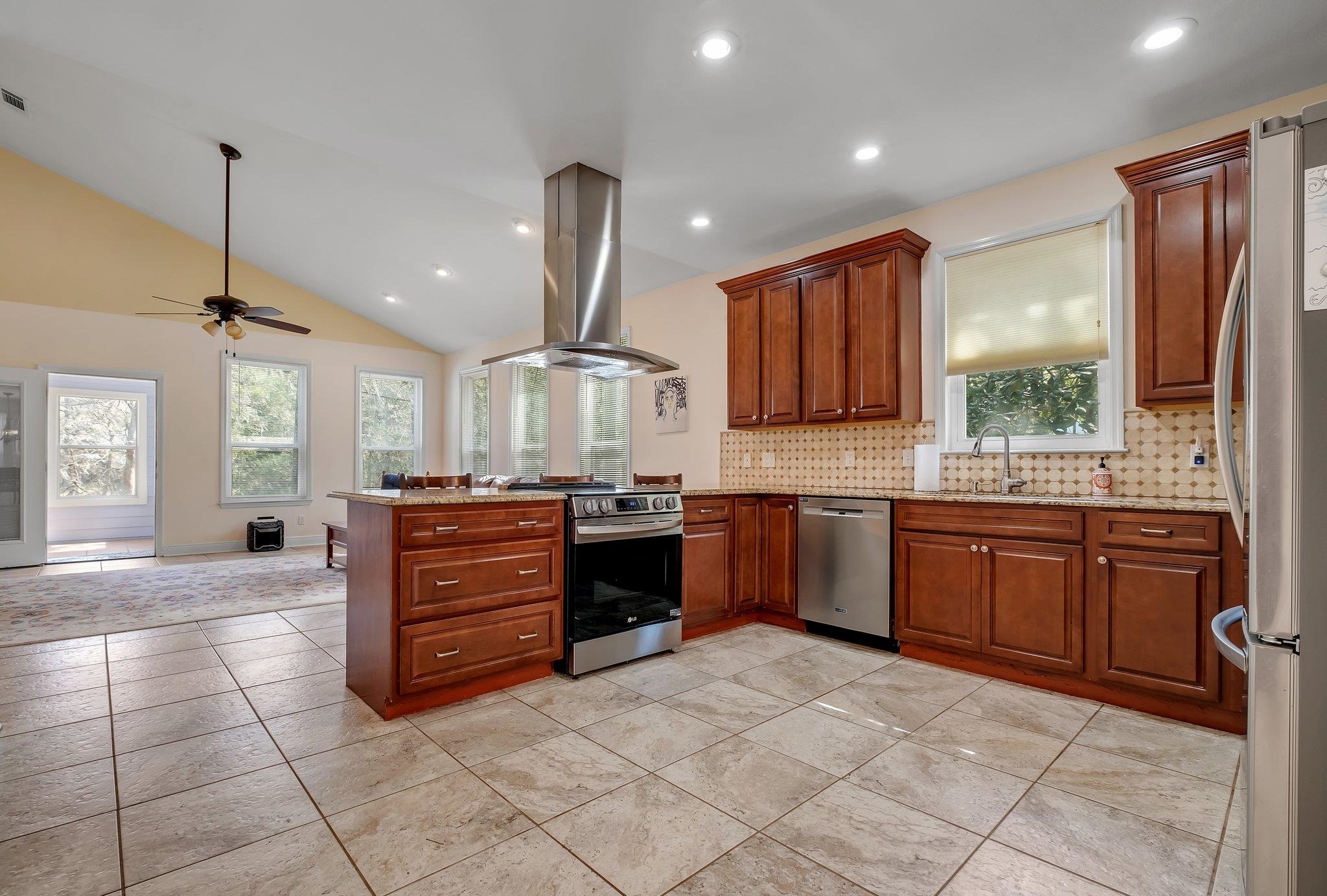 2977 Parramore Shores Road Tallahassee, FL 32310 - Photo 11 of 38