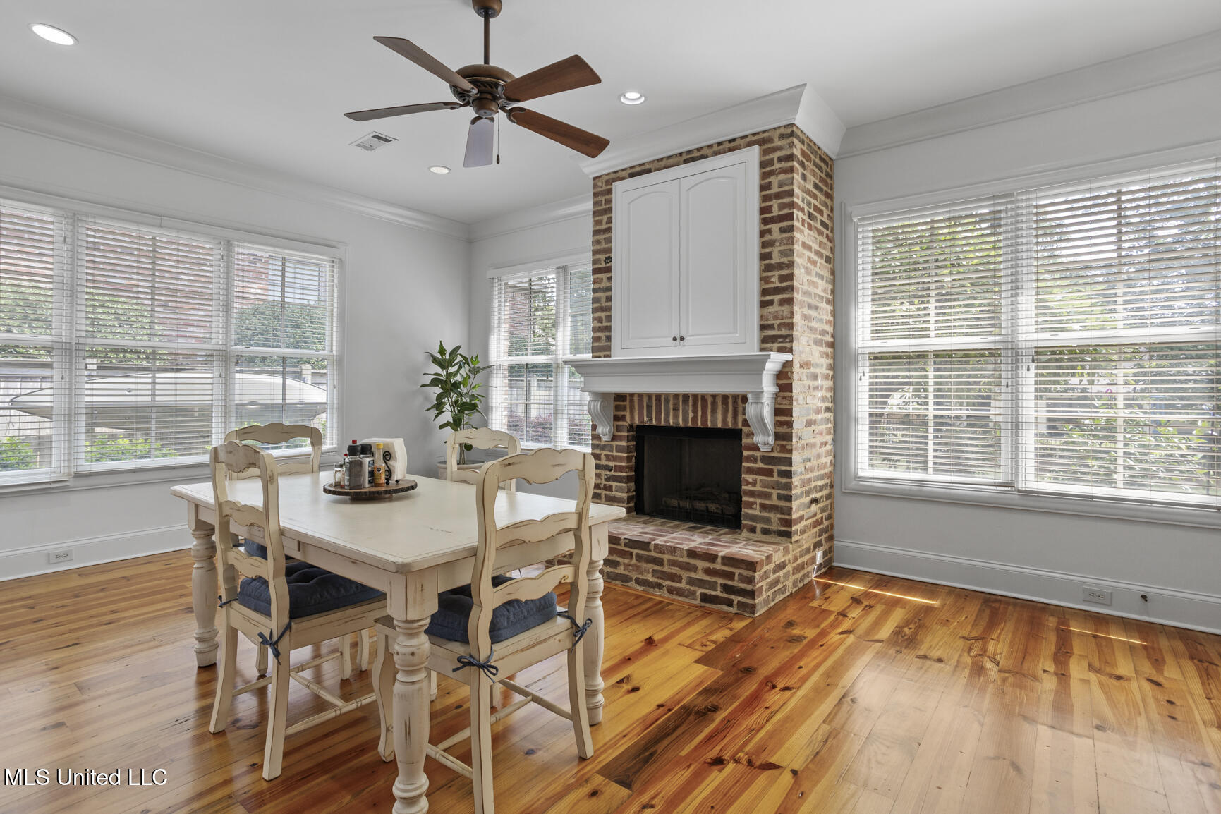 111 Camden Ridge Madison, MS 39110 - Photo 17 of 45 Brick Hearth F/P