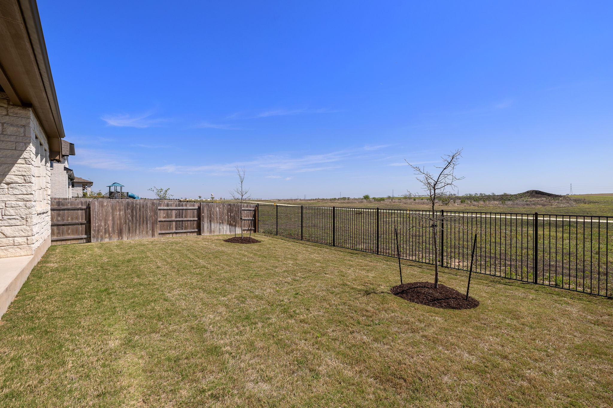 20409 Dustin Lane Pflugerville, TX 78660 - Photo 31 of 35 a view of a backyard
