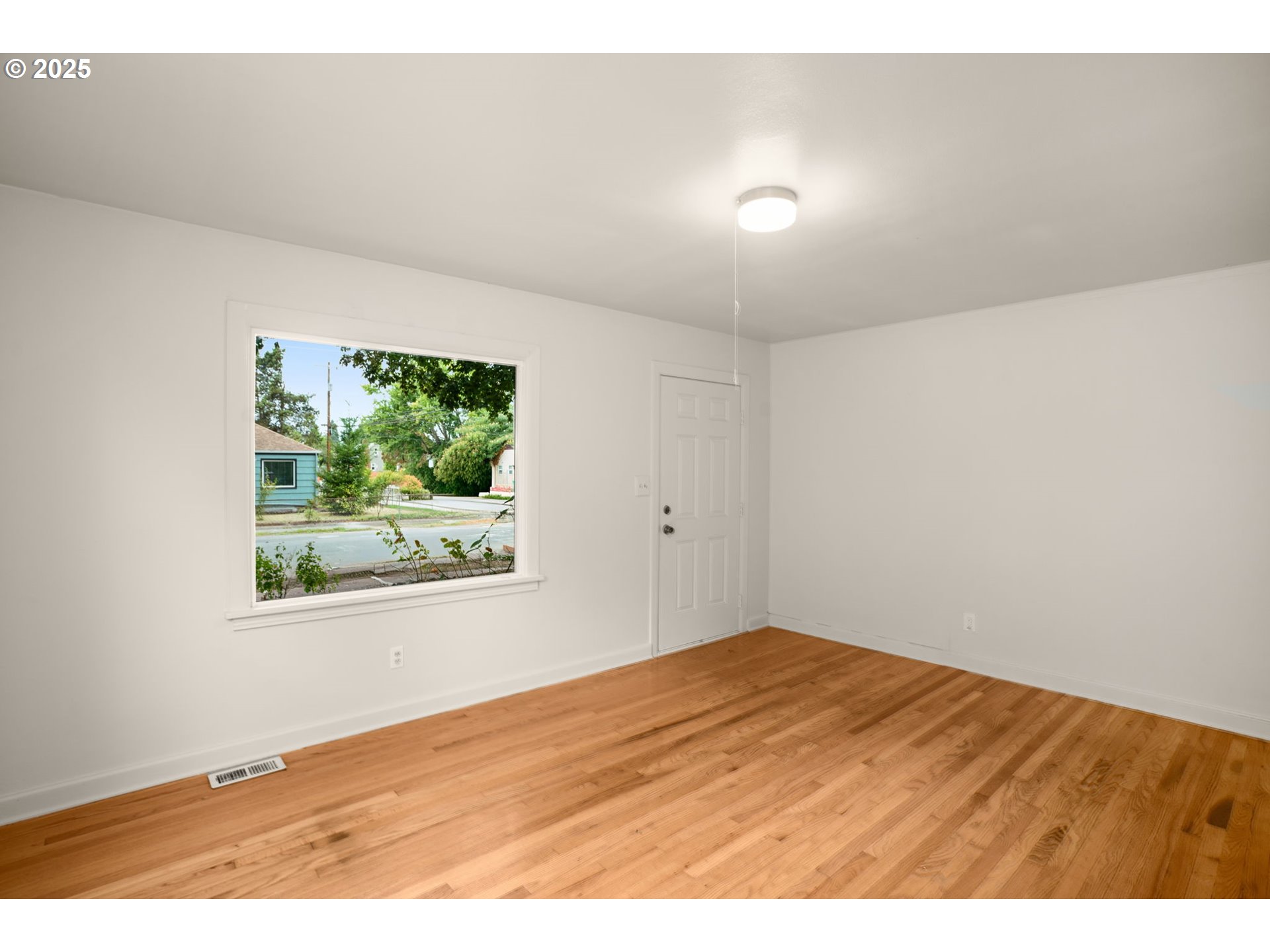3106 Southeast 79th Avenue Portland, OR 97206 - Photo 3 of 22 Gallery Image 3
