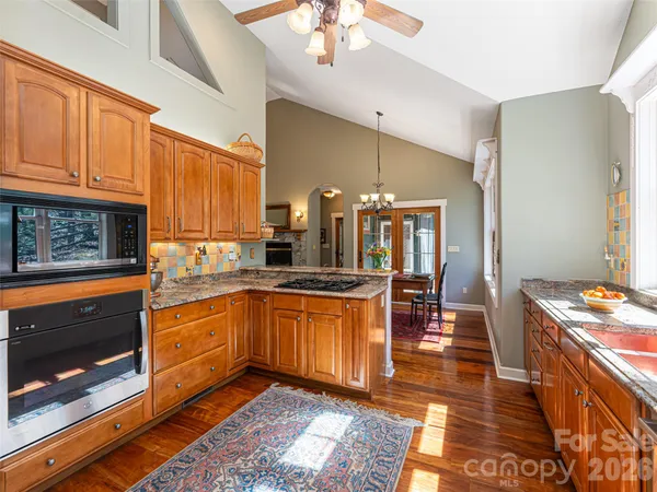 $775,000 | 39 Oak Hollow Drive, Unit 23, Asheville, NC 28805