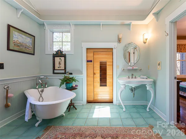 $775,000 | 39 Oak Hollow Drive, Unit 23, Asheville, NC 28805