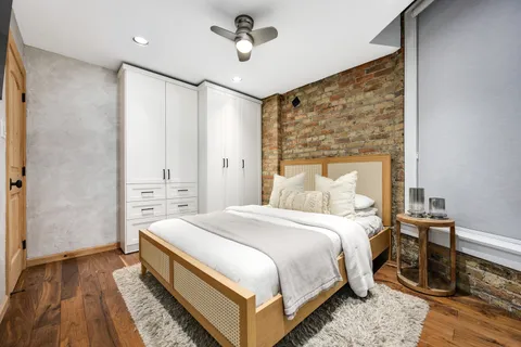 $400,000 | 540 West Belden Avenue, Unit 1C, Chicago, IL 60614