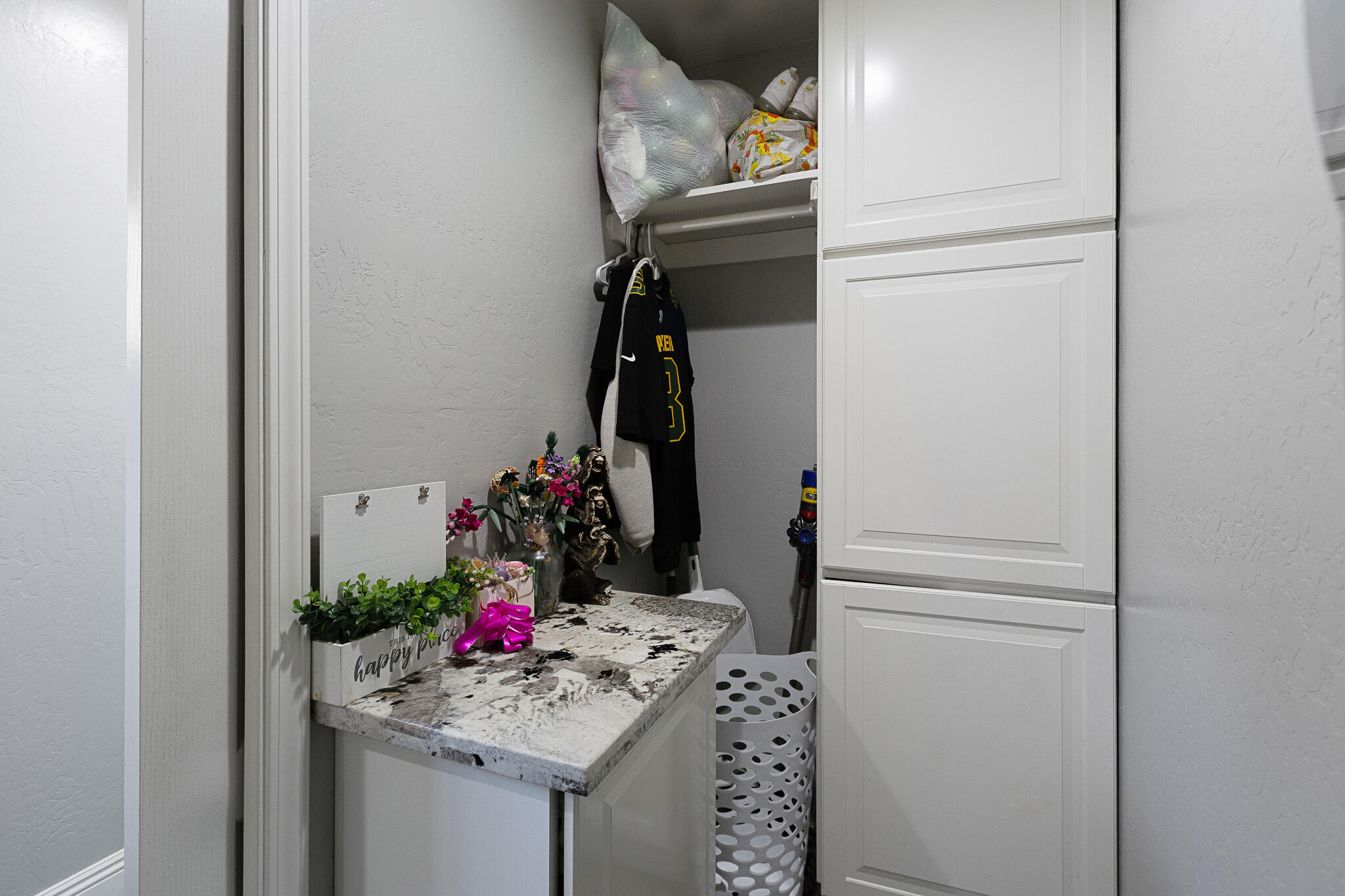 25769 Hypericum Road Visalia, CA 93292 - Photo 74 of 83 75 Laundry Room