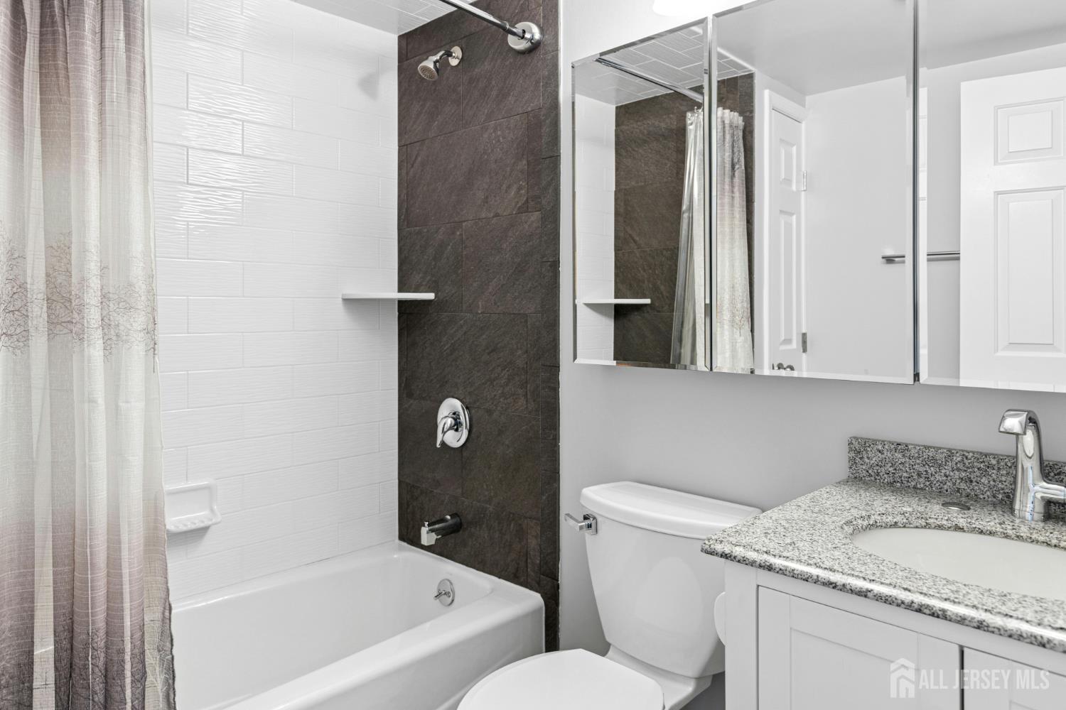 675 Bound Brook Road, Unit C0019 Dunellen, NJ 08812 - Photo 18 of 24
