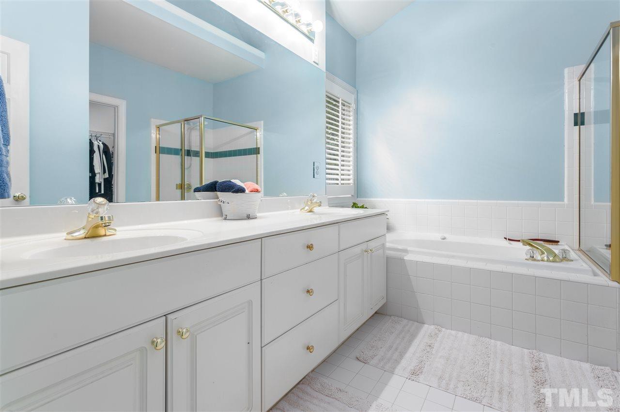2924 Tillinghast Trail Raleigh, NC 27613 - Photo 18 of 30