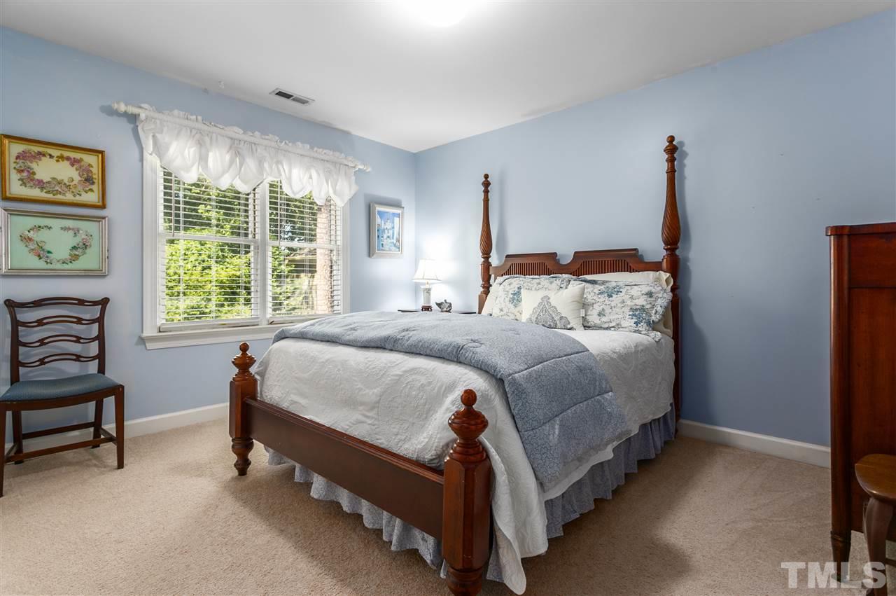 2924 Tillinghast Trail Raleigh, NC 27613 - Photo 21 of 30