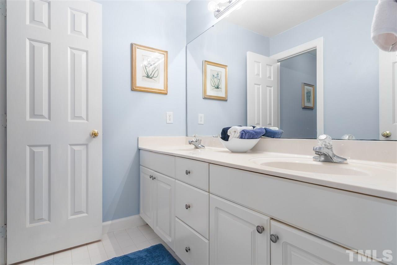 2924 Tillinghast Trail Raleigh, NC 27613 - Photo 22 of 30