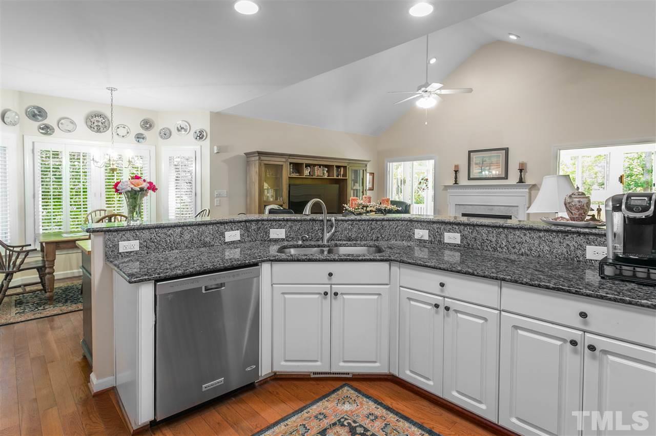 2924 Tillinghast Trail Raleigh, NC 27613 - Photo 9 of 30