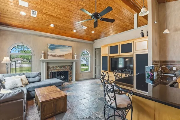 $629,900 | 2801 Briar Grove Circle, Bryan, TX 77802