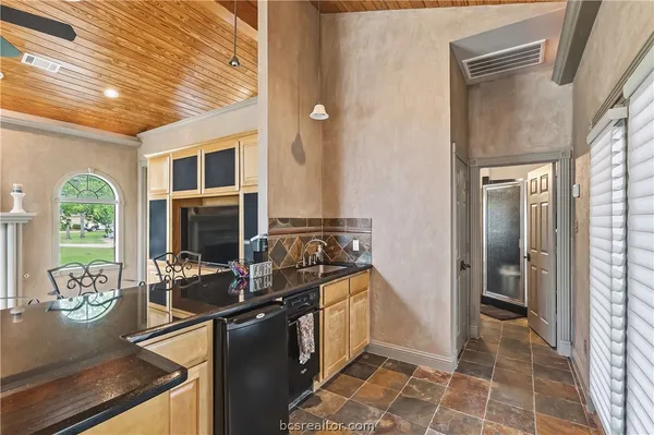 $629,900 | 2801 Briar Grove Circle, Bryan, TX 77802