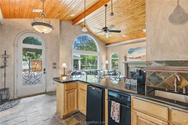 $629,900 | 2801 Briar Grove Circle, Bryan, TX 77802