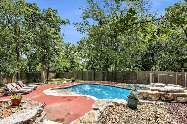 $629,900 | 2801 Briar Grove Circle, Bryan, TX 77802