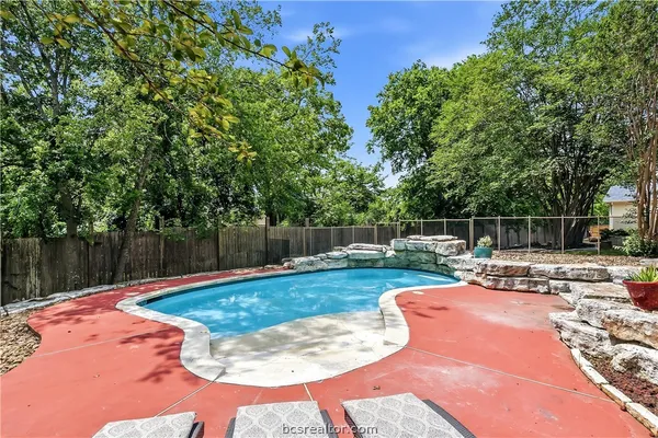 $629,900 | 2801 Briar Grove Circle, Bryan, TX 77802