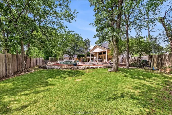 $629,900 | 2801 Briar Grove Circle, Bryan, TX 77802