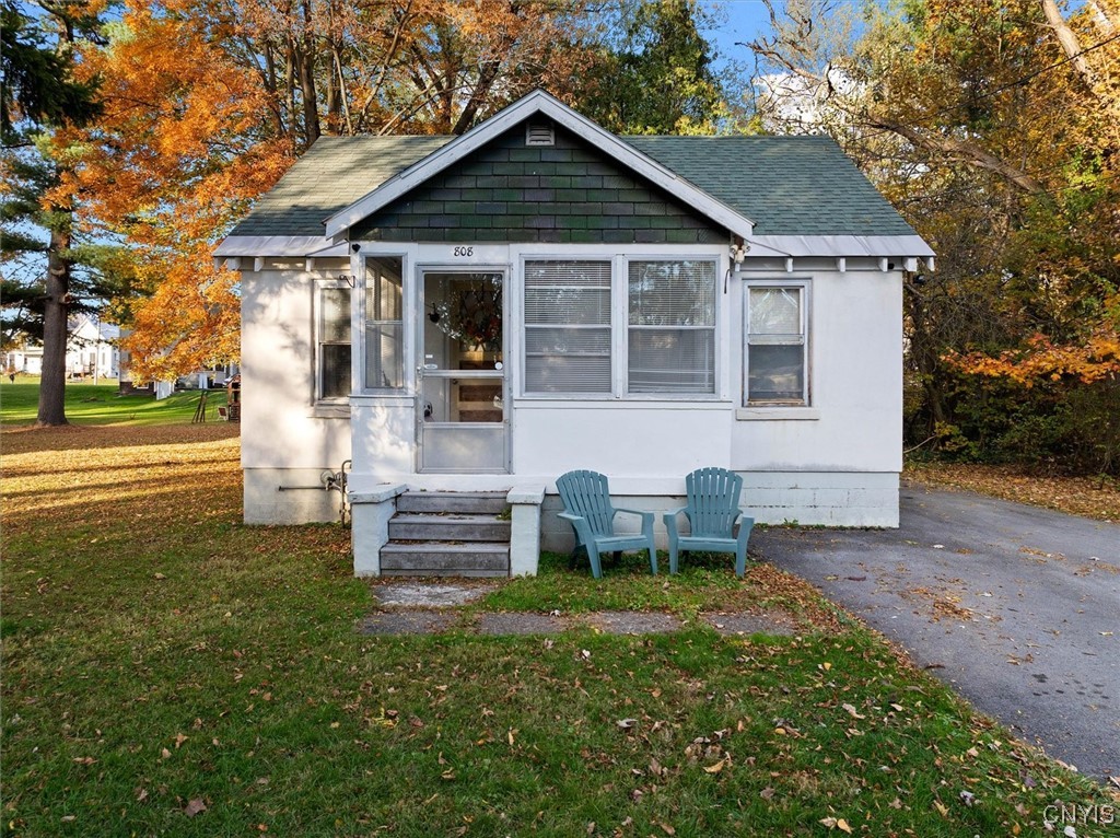 808 Calvert Street Rome, NY 13440 - Photo 2 of 37