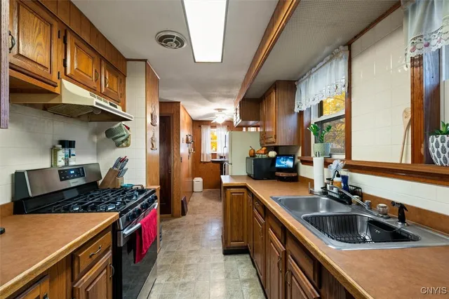 $114,900 | 808 Calvert Street, Rome, NY 13440