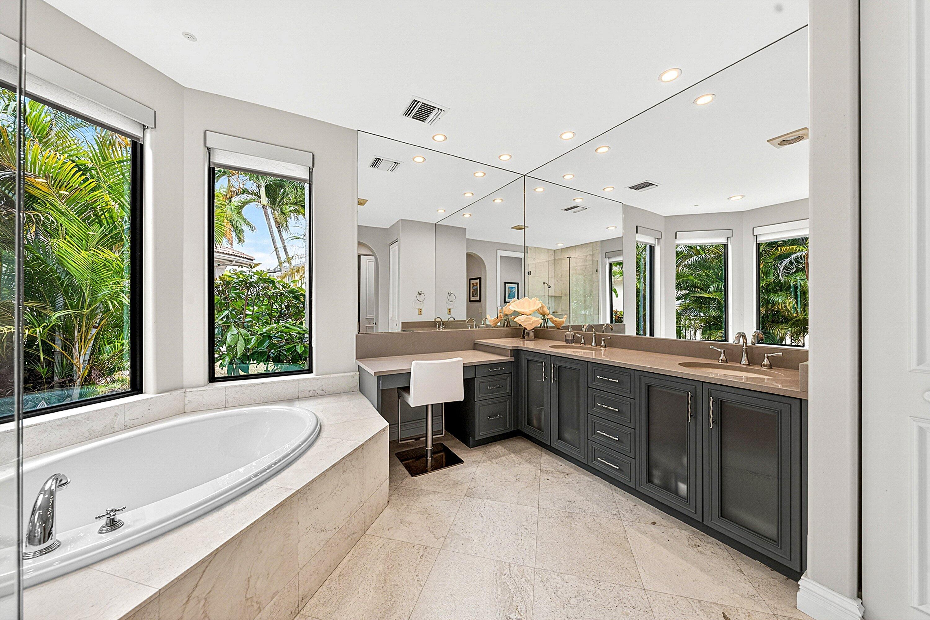 3633 Carlton Place Boca Raton, FL 33496 - Photo 70 of 99 Guest house bathroom 1