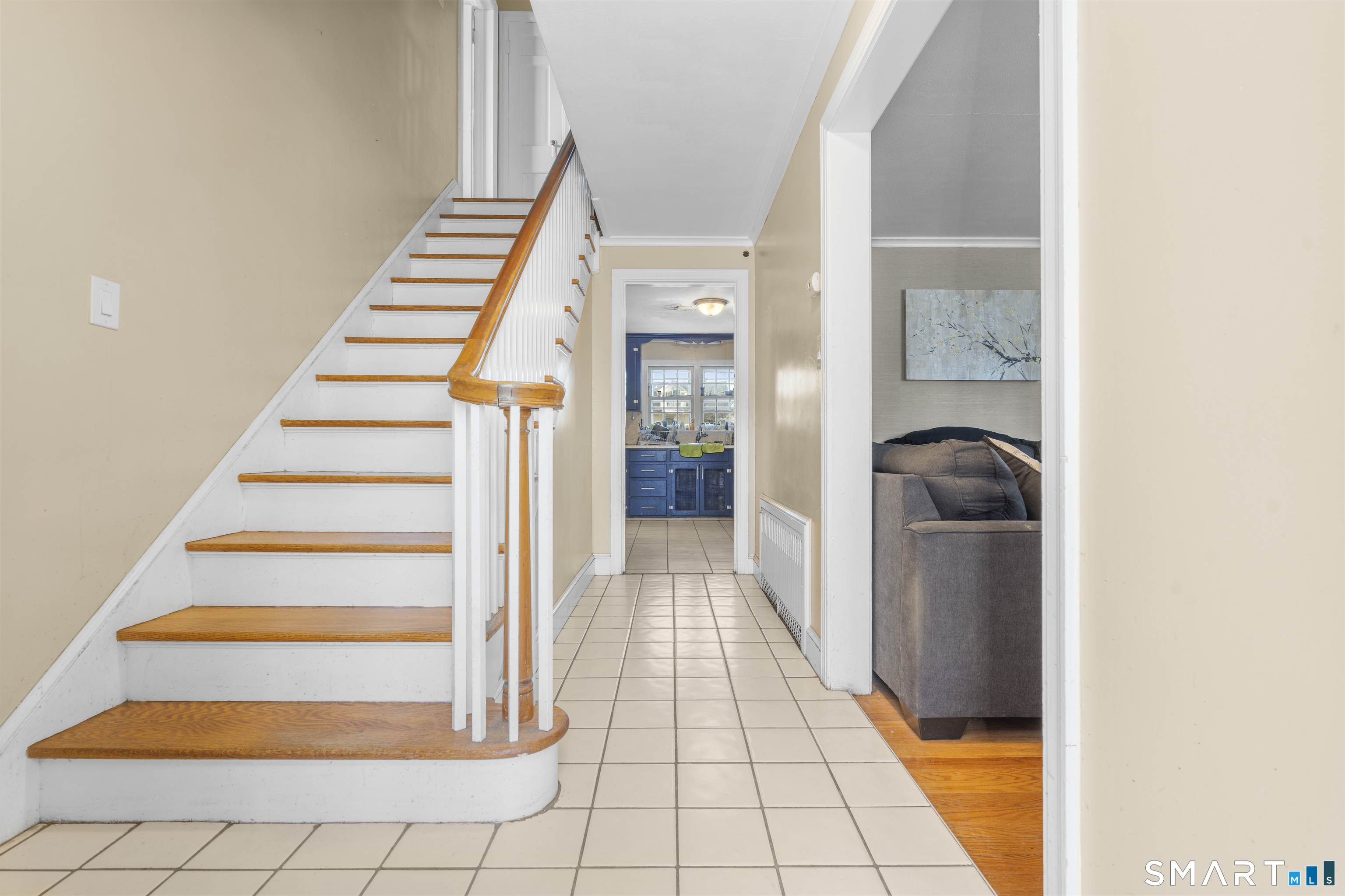 168 Hubbard Road Hartford, CT 06114 - Photo 2 of 27 a view of front door