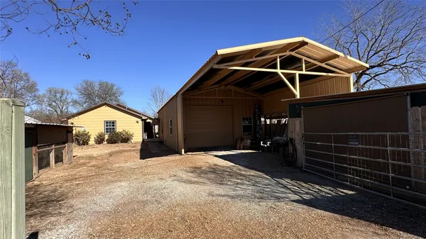 $275,000 | 404 North Wilson Street, Madisonville, TX 77864