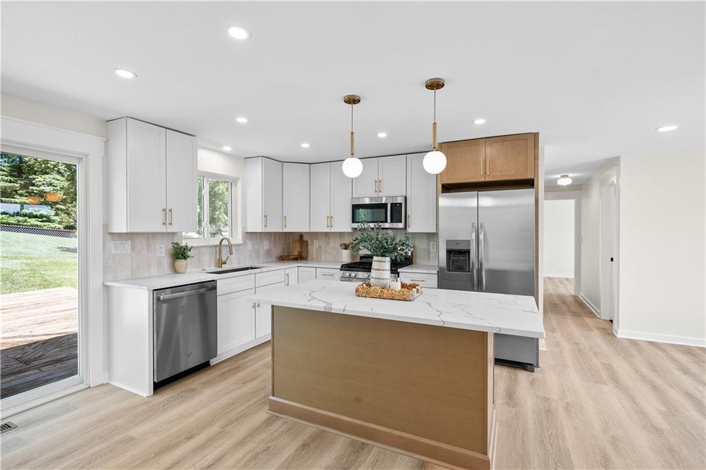 335 Eighmy Road Pittsburgh, PA 15239 - Photo 15 of 49 Gallery Image 15