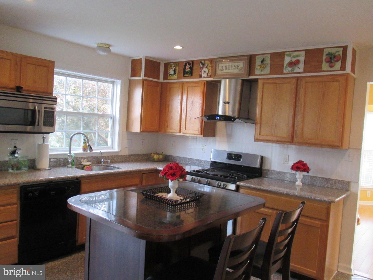 24 Brookside Court Spring City, PA 19475 - Photo 12 of 25 Kitchen