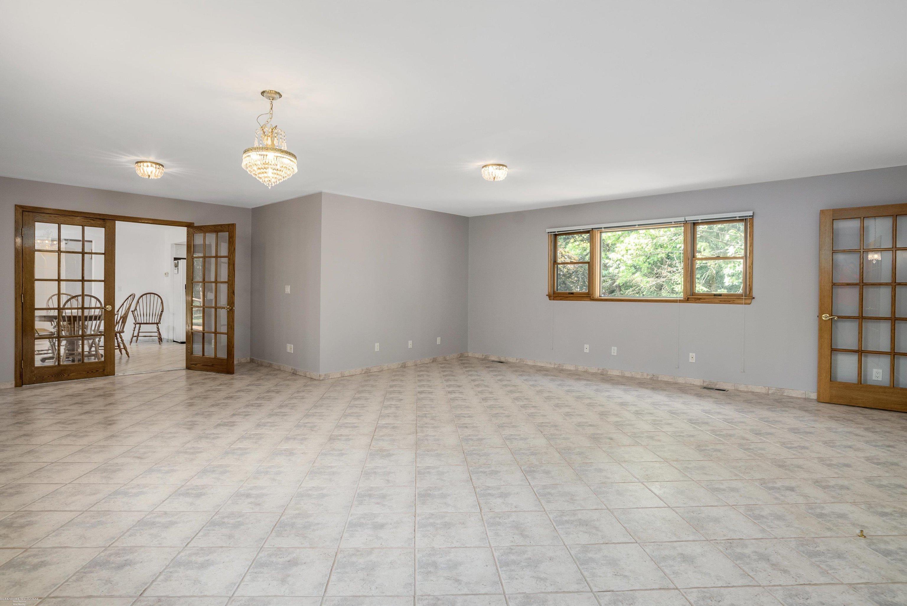 8225 West Gates Street Romeo, MI 48065 - Photo 22 of 73