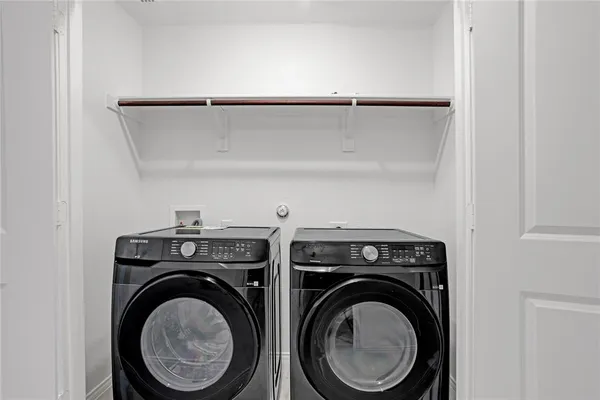 $1,850 | 14048 Earlham Street, Pilot Point, TX 76258