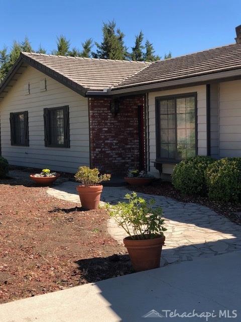 26300 Bear Valley Road Tehachapi, CA 93561 - Photo 13 of 44 Gallery Image 13