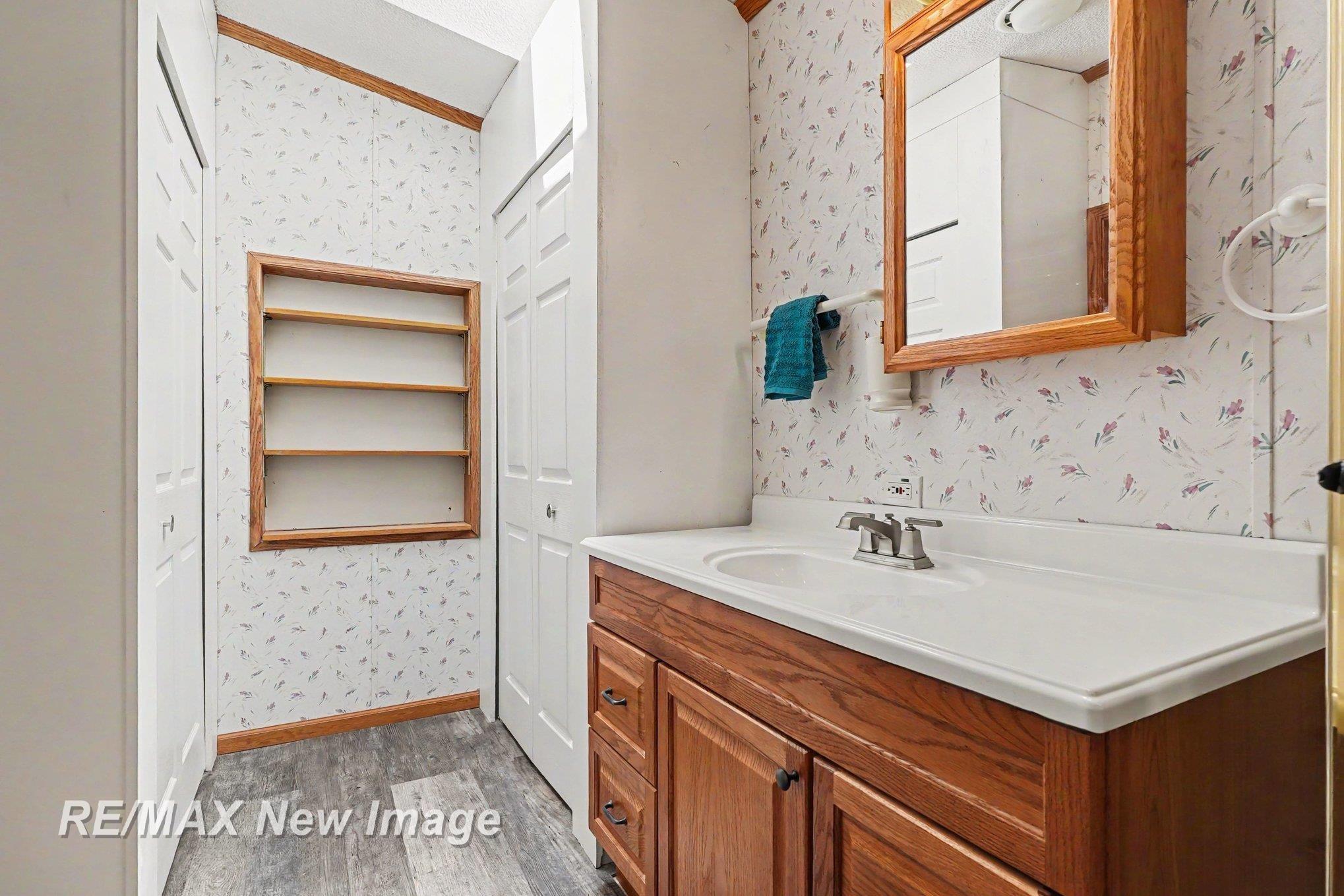 2827 North 11 Mile Road Coleman, MI 48618 - Photo 17 of 38