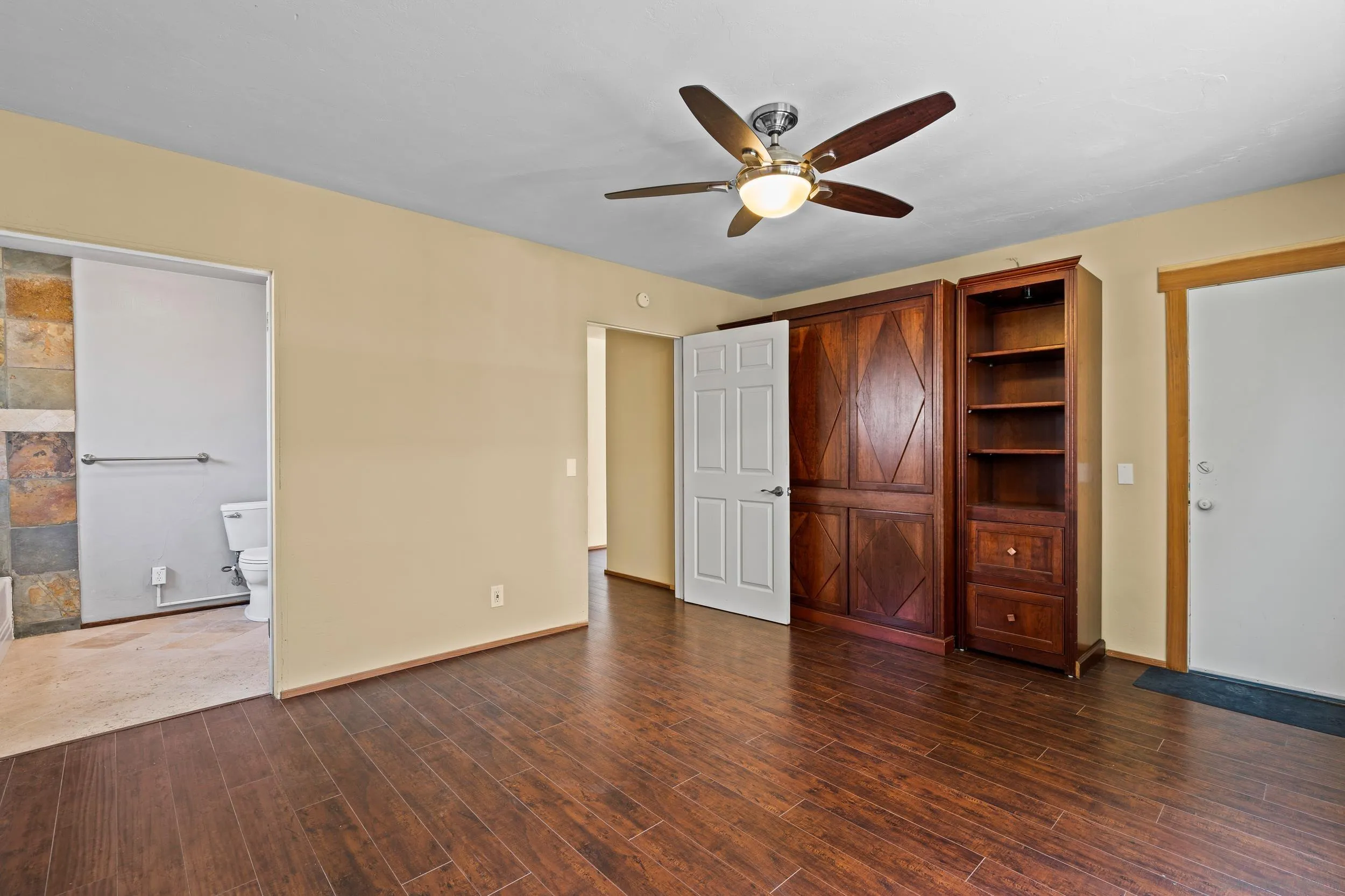 10143 Del Rio Road Spring Valley, CA 91977 - Photo 12 of 33 Gallery Image 12