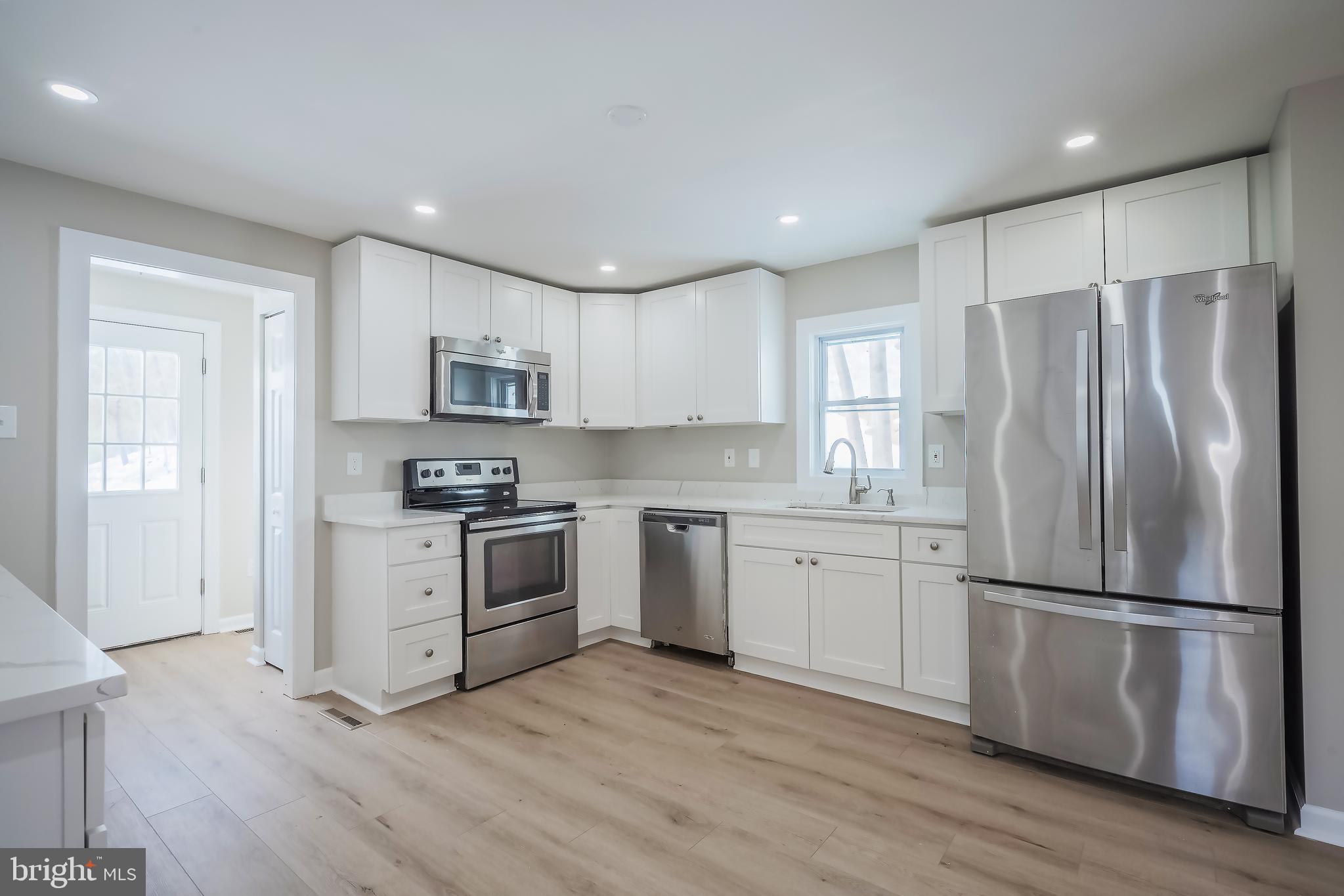 2112 Gore Drive Haymarket, VA 20169 - Photo 18 of 36