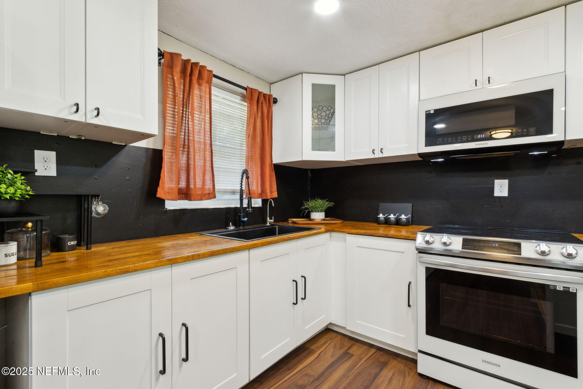 11119 Old Gainesville Road Jacksonville, FL 32221 - Photo 13 of 34 13-web-or-mls-18_11119 Old Gainesville R